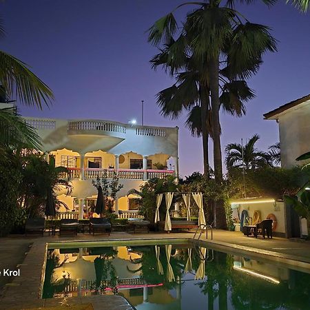 Dulaa Deema Residence Brufut Heights Tranquil ภายนอก รูปภาพ