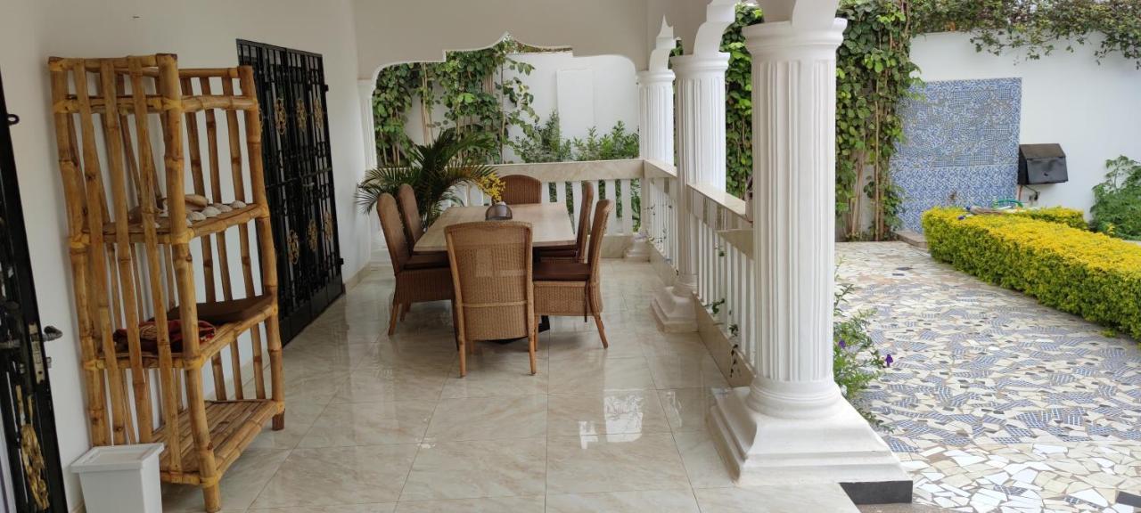Dulaa Deema Residence Brufut Heights Tranquil ภายนอก รูปภาพ