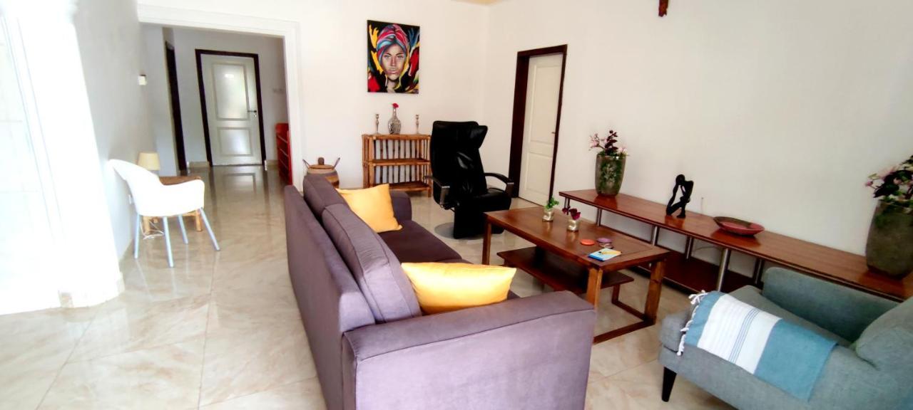 Dulaa Deema Residence Brufut Heights Tranquil ภายนอก รูปภาพ