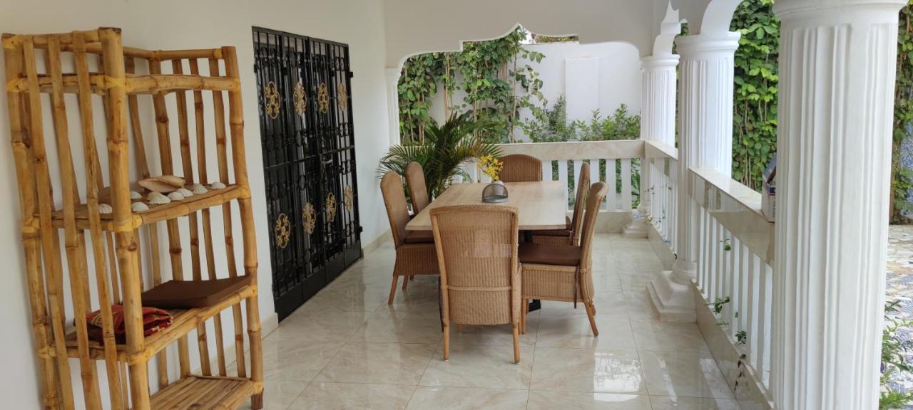 Dulaa Deema Residence Brufut Heights Tranquil ภายนอก รูปภาพ