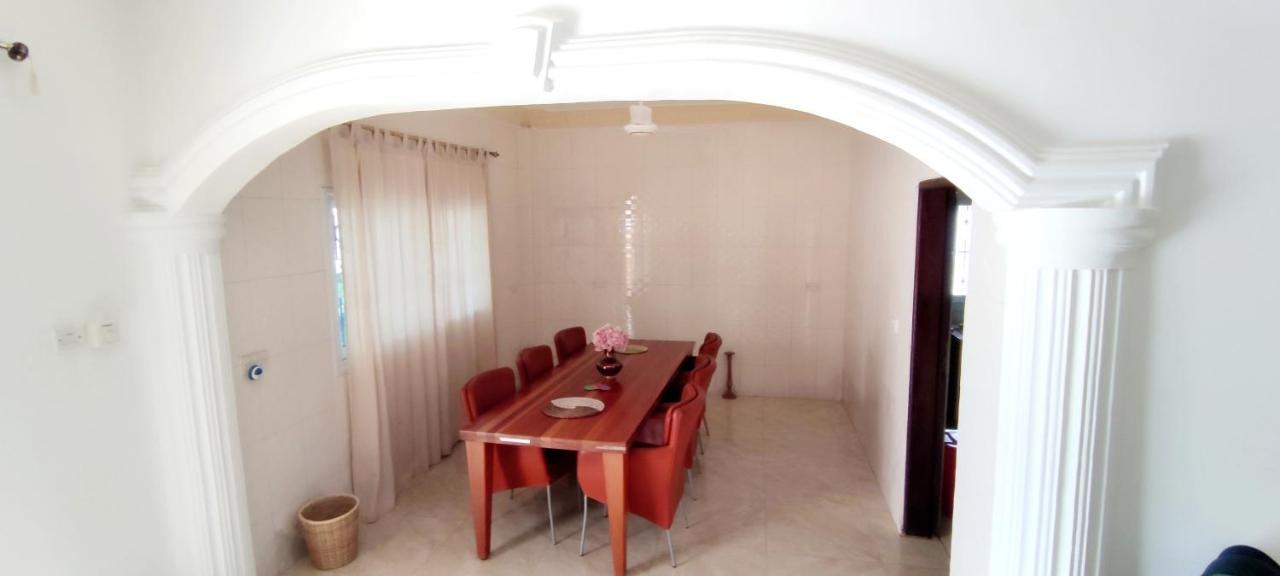 Dulaa Deema Residence Brufut Heights Tranquil ภายนอก รูปภาพ