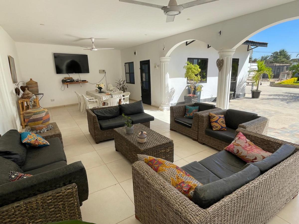 Dulaa Deema Residence Brufut Heights Tranquil ภายนอก รูปภาพ